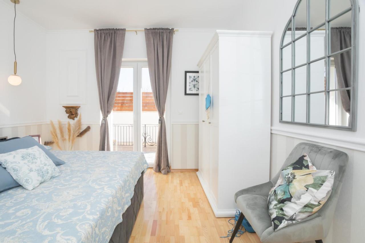The Residence Bilice Esterno foto